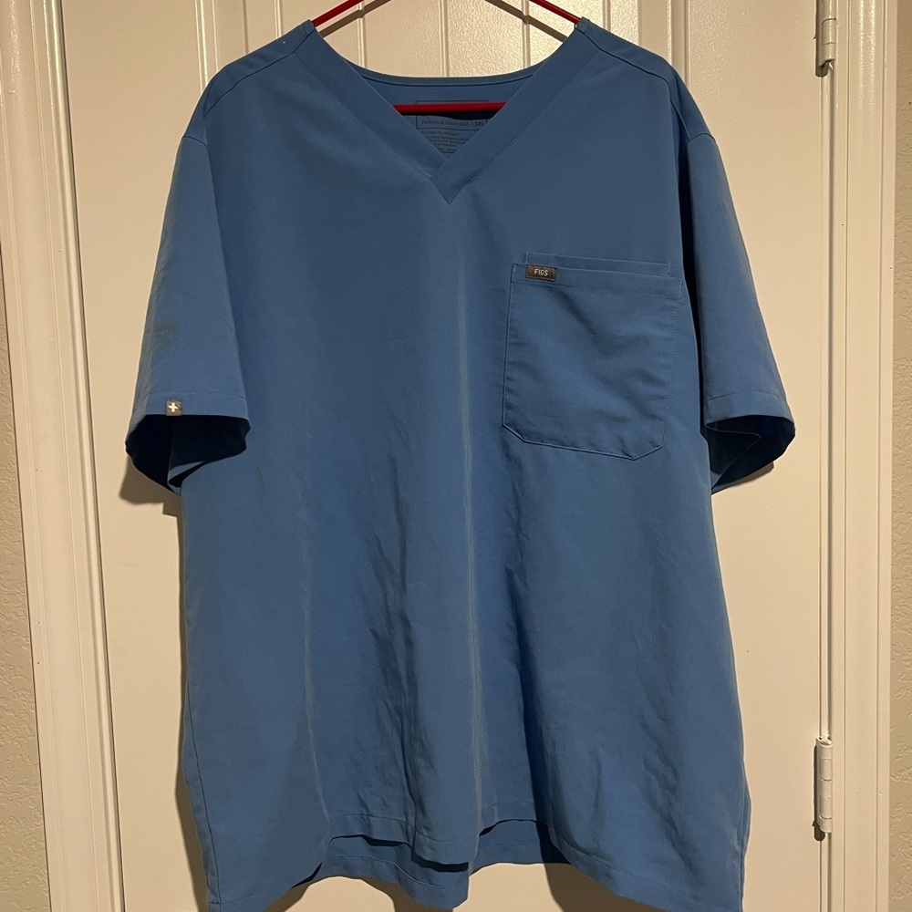 Figs Men's Short Sleeve Ceil Blue Scrub Top